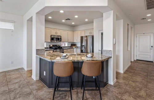 Anthem House | Charming - 3bdr Country Club - Med trips - Gated