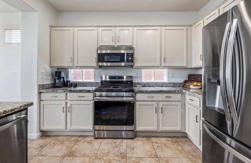 Anthem House | Charming - 3bdr Country Club - Med trips - Gated