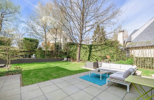 Dippach House | Charming 3BR with Balcony, Yard & Sauna
