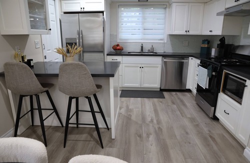 Sun Valley House | Charming 4-bedroom house with WiFi and AC in lovely Los Angeles