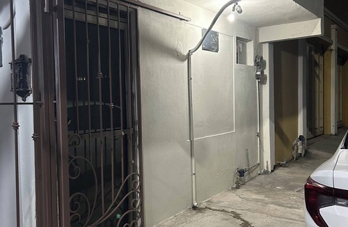 Guadalupe House | Charming apartment house in wonderful Monterrey - independent entrance BBVA