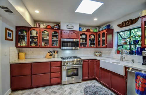 Camelback East House | Charming Biltmore Cottage
