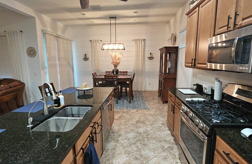Queen Creek House | Charming Canary 3-bedroom home in Queen Creek. Hot tub, private.