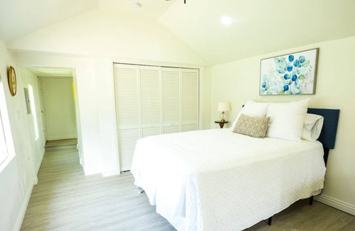 Riviera - Westchester Cottage | Charming Cottage - Historic Downtown Bakersfield