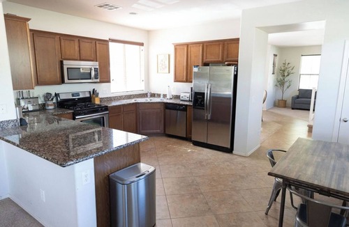 Gilbert House | Charming Gilbert Home in Peaceful, Prime Location.