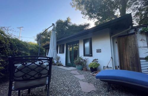 Mission Canyon Cottage | Charming guest cottage in Santa Barbara with access to hiking and the beach