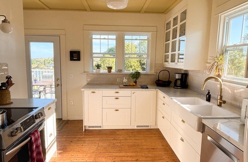 Lunenburg House | Charming Harbour View Crafstman Home