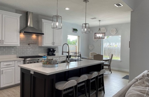 Palmhurst House | Charming house in the heart of Mission with Pool