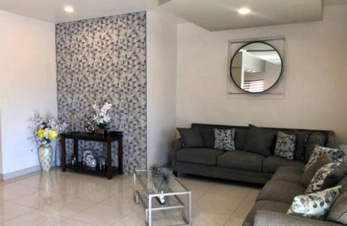 Lomas de Valle Verde House | Charming House With Beautiful City View