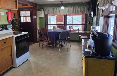 Rochert House | Charming rustic, family friendly farmhouse near Detroit Lakes - 4 beds available