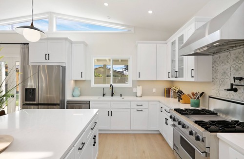 Huntington Beach House | Charming Spacious House W/Hot Tub