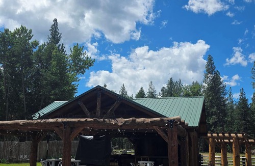 Plains Cabin | Charming studio cabin outside of Plains, a small mountain town.