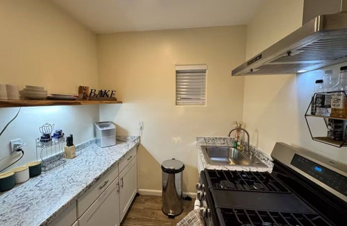 Marana Apartment | Charming studio in tranquil Marana with AC, WiFi