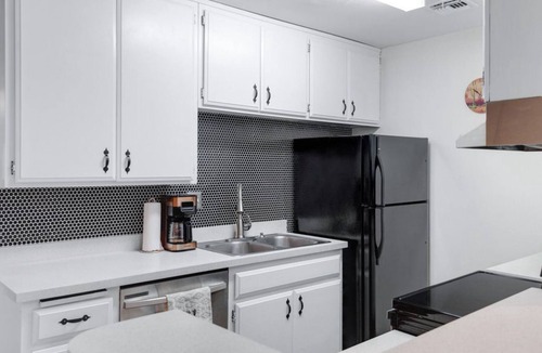 Ingleside Club Condo | Charming Updated Complete with Furnishings 1-bedroom condo In Arizona Decor