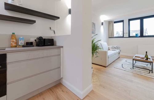 Ixelles Apartment | Chatelain VII - One Bedroom Apartment, Sleeps 4