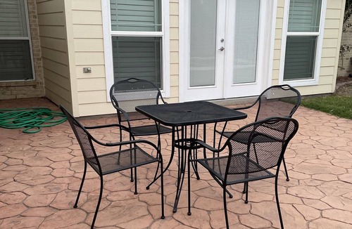 McAllen Villa | Cheerful 4 BR place with pool, game room and after pool rest area