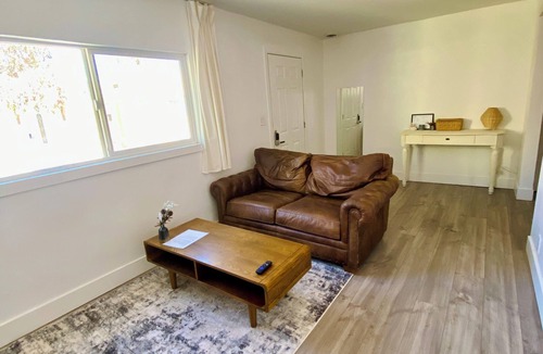 Downtown Phoenix Cottage | Cherry red door cottage with AC in cool Phoenix C