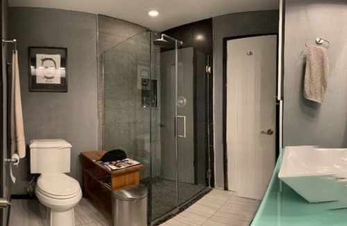 Norma Triangle Condo | Chic 2-bedroom condo with WiFi, AC in lovely West Hollywood