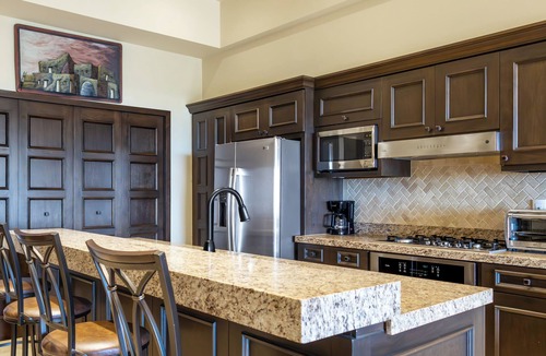 Libertad Condo | Chic & Cozy 2BR Oceanview Condo