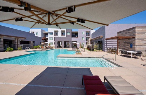 Palm Valley Apartment | Chic Modern Clean 2BR Apartment by Stay Gia