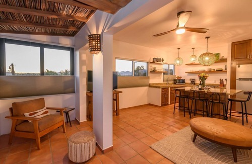 San Jose del Cabo Condo | Chic Penthouse 1 BR Near the Beach and Marina