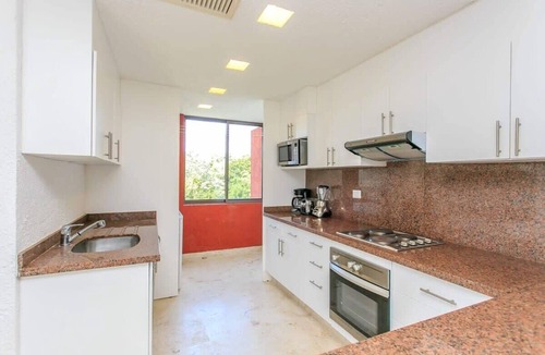 Playacar Fase II Condo | Chic Penthouse | Private Pool | Golf Views | Bikes