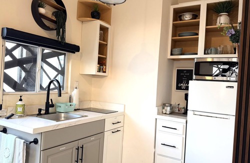 Parcelas Apartment | Chic Urban Private Studio w/Garage & EV Charger