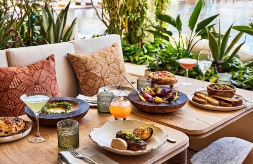 Cabo San Lucas Hotel | Chileno Bay Resort & Residences, Auberge Collection