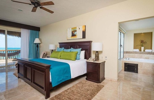Punta Sam Resort | CHRISTMAS WEEK/Cancun 3BR Oceanfront Resort