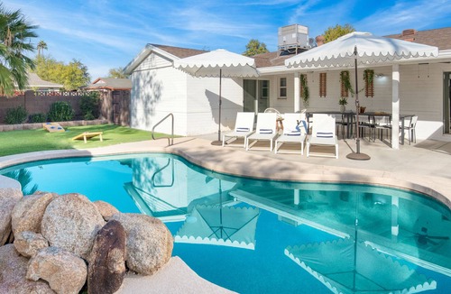 New Papago Parkway House | Chuparosa by AvantStay | Phoenix/Scottsdale Home + Backyard Pool