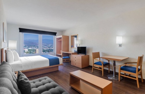 Tuxtla Gutierrez Hotel | City Express by Marriott Tuxtla Gutierrez