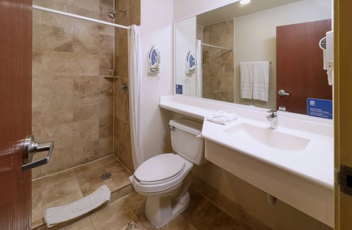 Nuevo Laredo Hotel | City Express by Marriott Nuevo Laredo