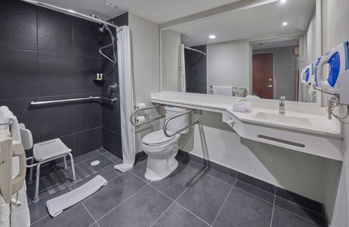 Irapuato Hotel | City Express by Marriott Irapuato Norte