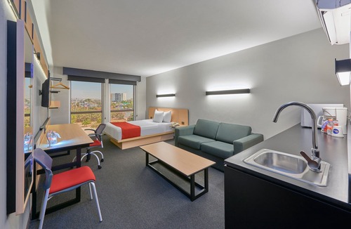 Irapuato Hotel | City Express by Marriott Irapuato Norte