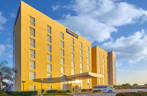 Manzanillo Hotel | City Express by Marriott Manzanillo