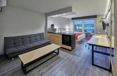 Downtown Queretaro Hotel | City Express by Marriott Queretaro Autopista