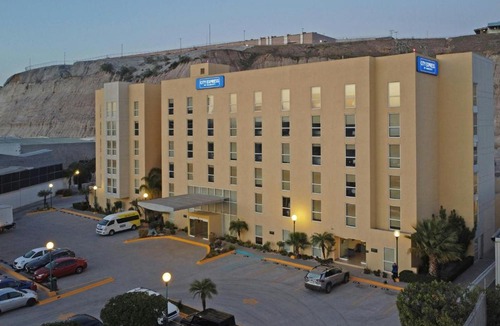 La Joya Hotel | City Express by Marriott Tijuana Insurgentes