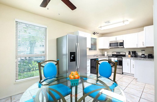 Brownsville Condo | Clide's Mansion, Cozy 2BD/2BA w/Private Yard!