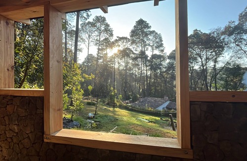 Valle de Bravo Cabin | Cozy 4-bedroom cabin in perfect harmony in Rancho ojo de luz cabañas de aventura