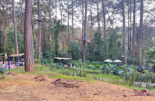 Valle de Bravo Cabin | Cozy 4-bedroom cabin in perfect harmony in Rancho ojo de luz cabañas de aventura