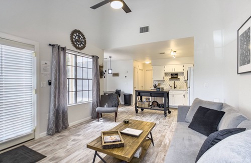 Mesa Grande House | Coffee House! Mesa-Tempe-and a King Bed! Prime location- Walk to Sloan Park!