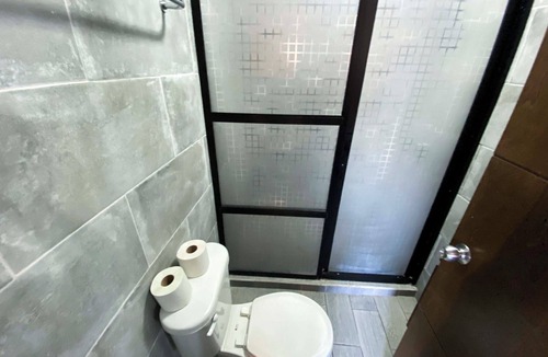 Guaycura Apartment | Col guaycura, parking lot