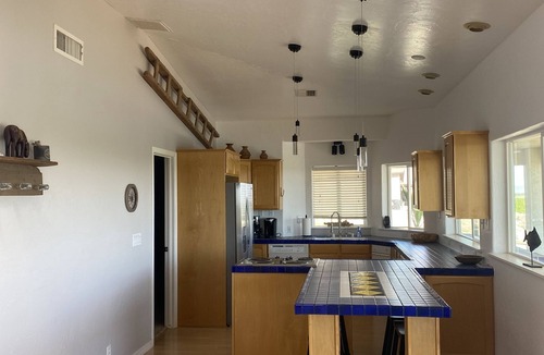 Earp House | Colorado River Retreat w/RV spot