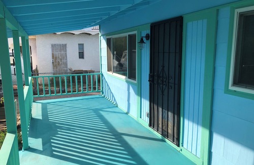 Ajo House | Colorful 3 bedroom house on a peaceful dead end in Ajo.