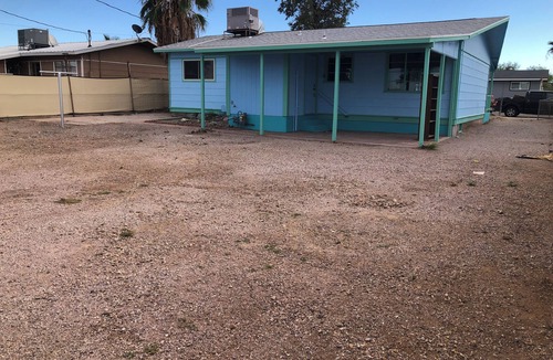 Ajo House | Colorful 3 bedroom house on a peaceful dead end in Ajo.