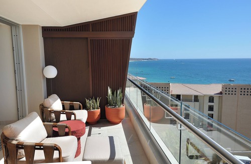 El Medano Ejidal Apartment | Comfort and Relaxation! Oceanfront, Infinity Pool, Pet-friendly, Free Parking!