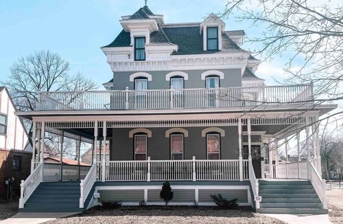 Historic Downtown La Crosse House | Comfort & Elegance in a Historic La Crosse, Wisconsin Mansion