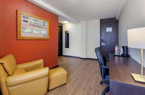 San Luis Potosi Hotel | Comfort Inn San Luis Potosi