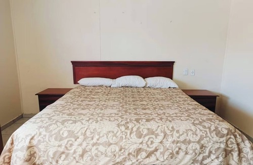 Pharr Hotel | Comfort Meets Convenience: Queen Bedroom w/Free Wi-Fi & Close to La Plaza Mall
