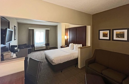 Peoria Hotel | Comfort Suites Peoria Sports Complex
